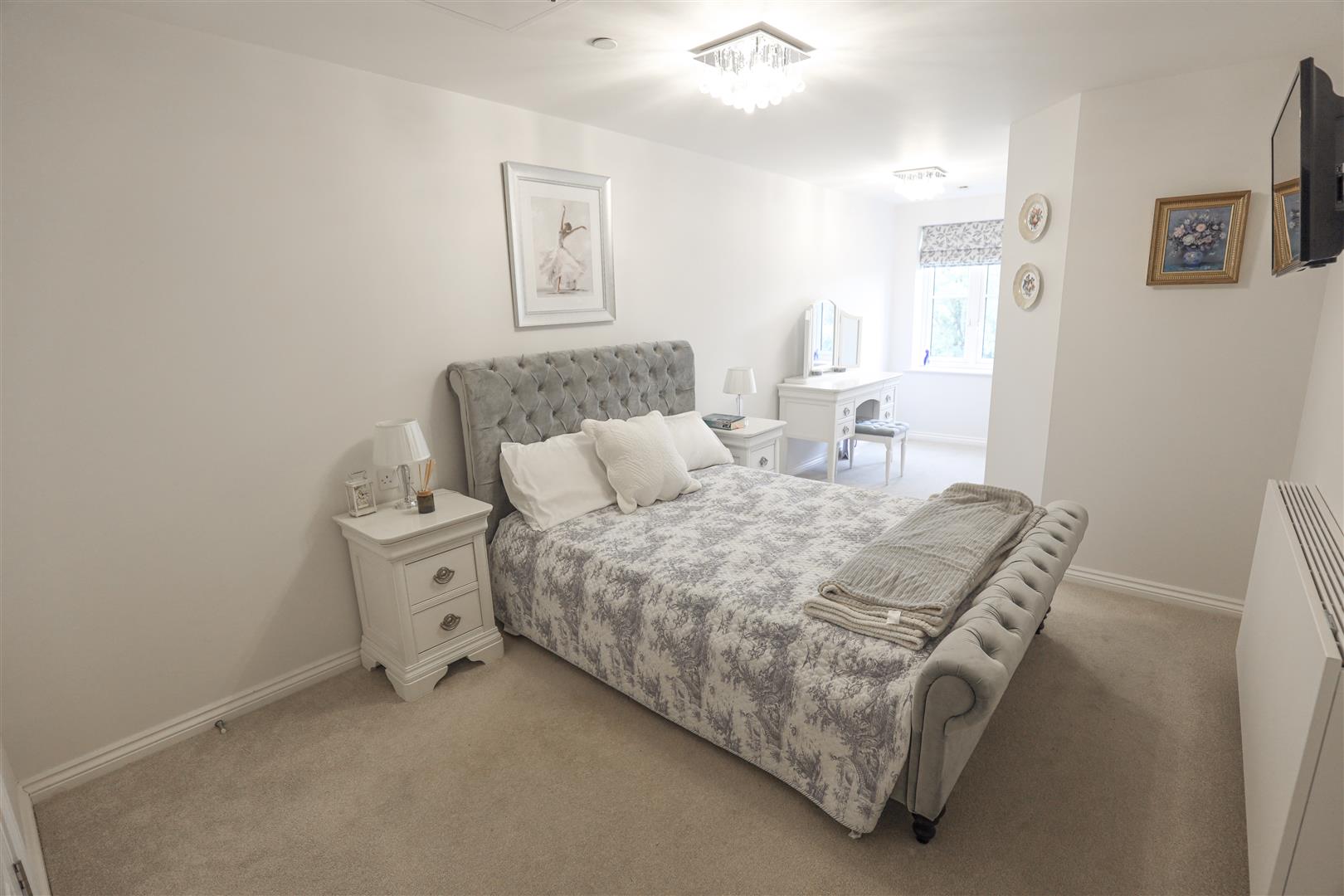 34 De Clare Lodge, Westgate, Cowbridge, Vale of Glamorgan, CF71 7FR